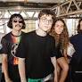 Exclusive Os Cabides abre show do Boogarins no Circo Voador no dia 04 de abril na cidade do Rio de Janeiro.