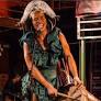 Show “Futuro Caetana: Afronordestina” tem apresentação, nesta sábado, às 20h. Cantora travesti, a recifense Caetana é ainda compositora, dançarina e...