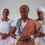 A montagem faz uma ode ao Candomblé Ketu, remontando suas origens, e celebra a história espiritual e cultural do povo negro diaspórico.
