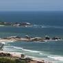 Capital catarinense tem centro histórico, bairros badalados, trilhas e praias de todos os tipos.