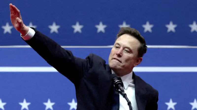 As reações ao controverso gesto de Elon Musk, criticado por semelhança à 'saudação' nazista