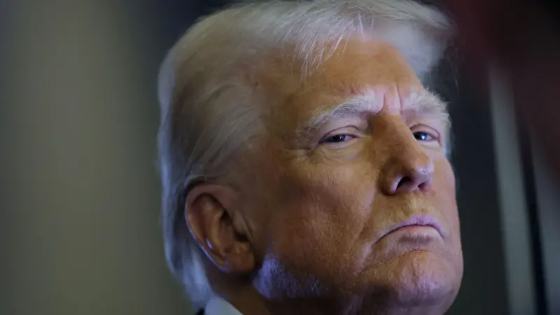 Primeiros dias de Trump no poder mostram EUA mais próximos do 'imperialismo' que do 'isolacionismo'