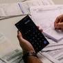 Microempreendedores individuais (MEIs) e pequenas empresas excluídas do Simples Nacional têm até hoje (31) para optar novamente e continuar com os...