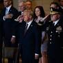 O presidente dos Estados Unidos, Donald Trump, anunciou na segunda-feira ter assinado decretos para remodelar as Forças Armadas americanas, encerrando o...