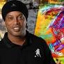 Unindo duas paixões nacionais, Ronaldinho Gaúcho apresenta no Carnaval de Salvador de 2025 o bloco Broder Loopi. O trio vai desfilar no sábado (1º) e na...