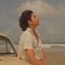 Conhecido como magnatinha, o músico se apoia em elementos do reggae roots no single que chega acompanhado de um clipe gravado em São Luis, Maranhão.