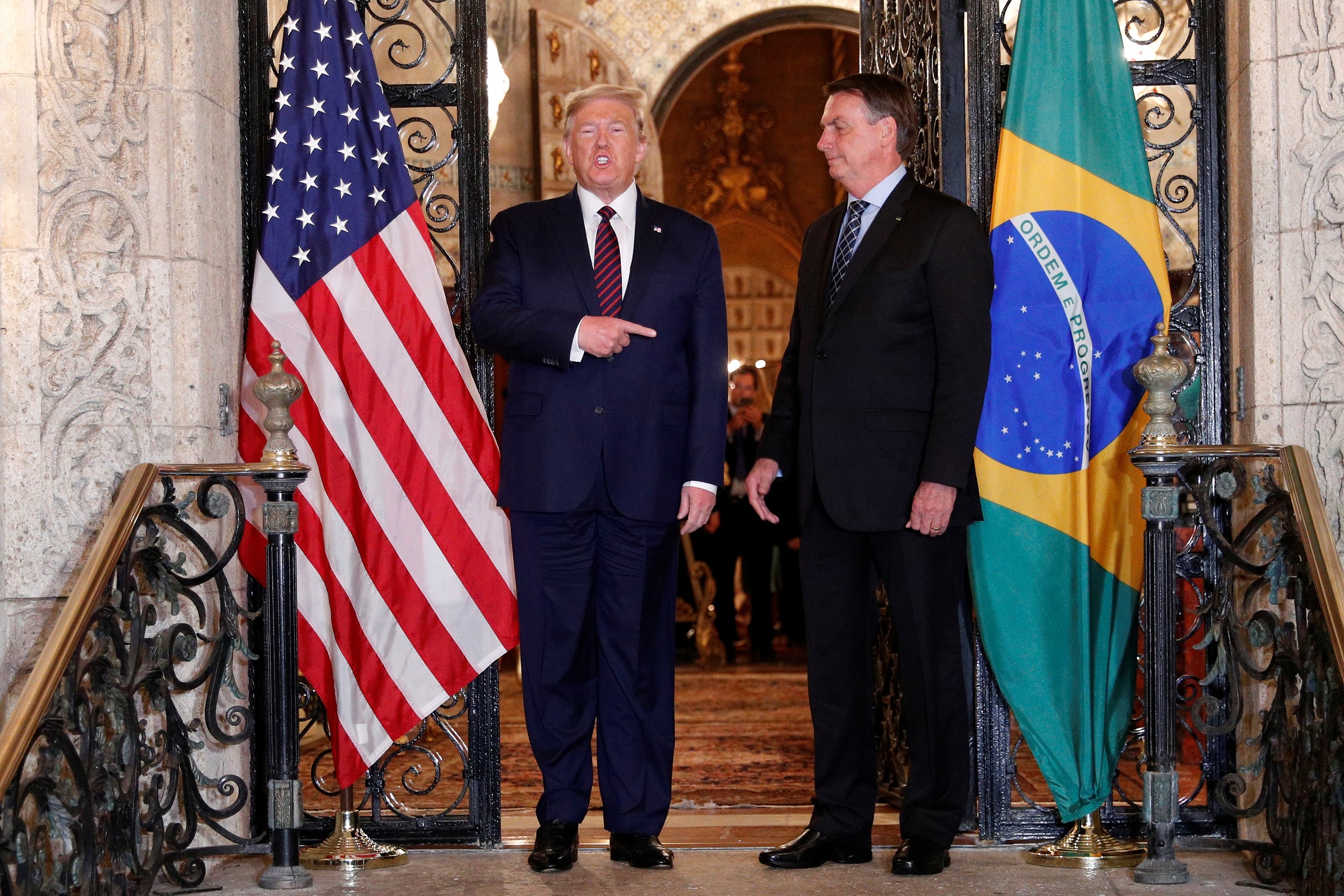 TEO CURY: Bolsonaro recorre de decisão que impediu viagem para posse de Trump