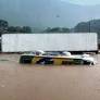 A chuva que atingiu o Litoral catarinense nesta quinta-feira (16) provocou alagamentos que deixaram totalmente intransitáveis algumas das principais...