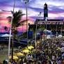 Quatro em cada dez viajantes brasileiros preferem locais com festas e shows para aproveitar a folia.