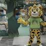 A Oncinha Angatu recebe crianças para fotos em Manaus, neste fim de semana, no Amazonas Shopping, Zona Centro-Sul. O mascote é atração no Parque do Angatu,...
