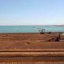 A Rio Tinto é a segunda maior mineradora do mundo, com um valor de mercado de cerca de US$ 103 bilhões, enquanto a Glencore está avaliada em US$ 55 bilhões.
