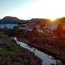 Reconstrução enfrenta gargalos, mas gera estímulos que garantem bom desempenho no curto prazo.