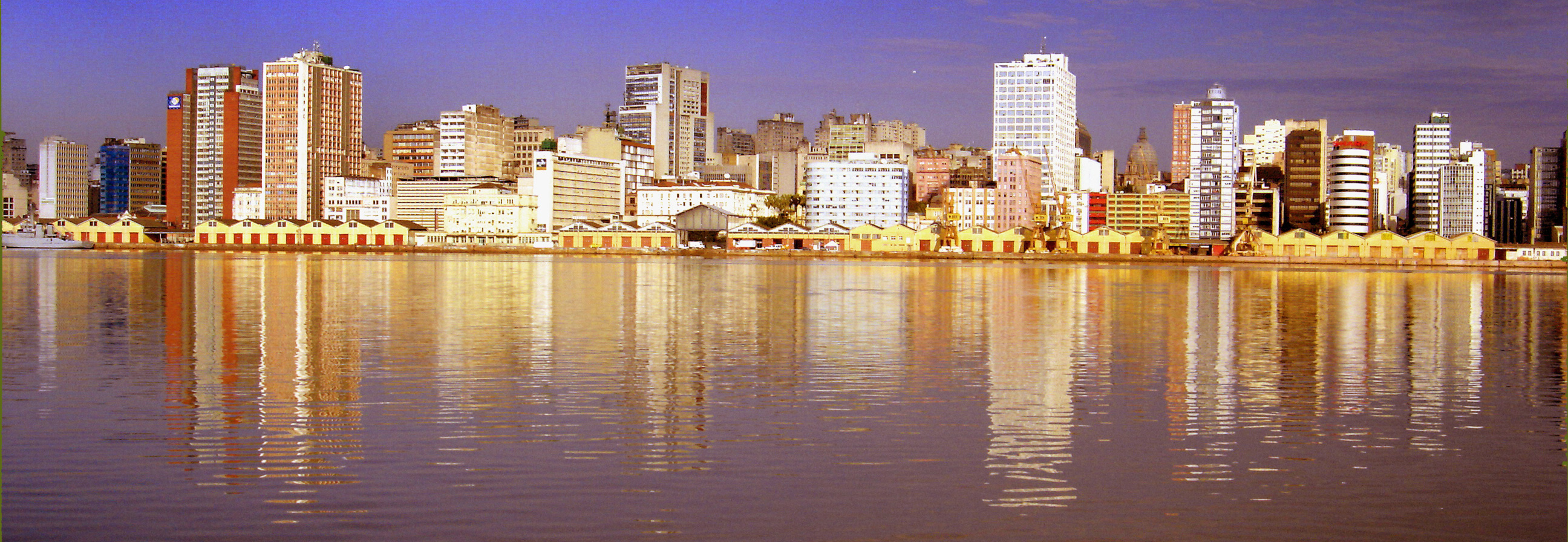 Panorâmica do Cais Mauá Por Ricardo André Frantz