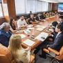 O prefeito de Porto Alegre, Sebastião Melo, e sua vice Betina Worm receberam na tarde dessa segunda-feira (20) um grupo de representantes de Shiga (Japão),