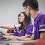 O curso de Programação Web será presencial com duração de até cinco meses. Após formados, os alunos ainda podem ser indicados para oportunidades de emprego.