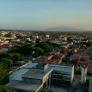 Seja para ampliar a distribuição da rede elétrica estadual, ou otimizar o consumo fotovoltaico em espaços públicos, estimulando a adoção de fontes...
