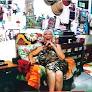 Sob curadoria do Núcleo de Patrimônio Cultural do Moura Brasil (NUPAC), a exposição reúne histórias e memórias de moradores a partir de um acervo de objetos...