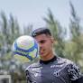 Alvinegro acerta com volante Baralhas, ex-Atlético-GO, mas deve perder o zagueiro David Ricardo, cobiçado pelo Botafogo. Já Lucas Rian foi comprado por R$ 1...