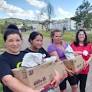 Ao todo, foram distribuídas mais de 700 cestas básicas, fruto da doação da Paróquia San Gennaro de São Paulo e do Rotary; outros 3,8 mil panetones foram...