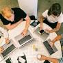 As oportunidades estão em áreas como administração, engenharia, telemarketing, assistência técnica e comercial - para vendas corporativas com o Alares...