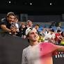 O tenista brasileiro João Fonseca se prepara para um confronto decisivo contra o italiano Lorenzo Sonego, pelo Australian Open.