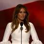 A primeira-dama dos Estados Unidos, Melania Trump, disse em uma publicação nas redes sociais nesta quinta-feira (30) que seu “coração está” com as pessoas...
