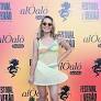 Com muito estilo e simpatia, a atriz Letícia Colin curte o segundo dia de Festival de Verão, que acontece neste domingo (26), no Parque de Exposições...