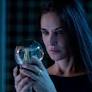 Estrelado por Demi Moore e Margaret Qualley, A Substância está indicado a cinco categorias do Oscar 2025, incluindo Melhor Filme.