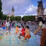 Manaus (AM) – O Largo de São Sebastião se transformou em um grande espaço de recreação e de atividades culturais infantis no fim de tarde e início da noite...