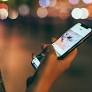 Em uma era dominada pela perfeição digital, um movimento está ganhando força nas redes sociais: a remoção dos filtros de beleza criados por terceiros.