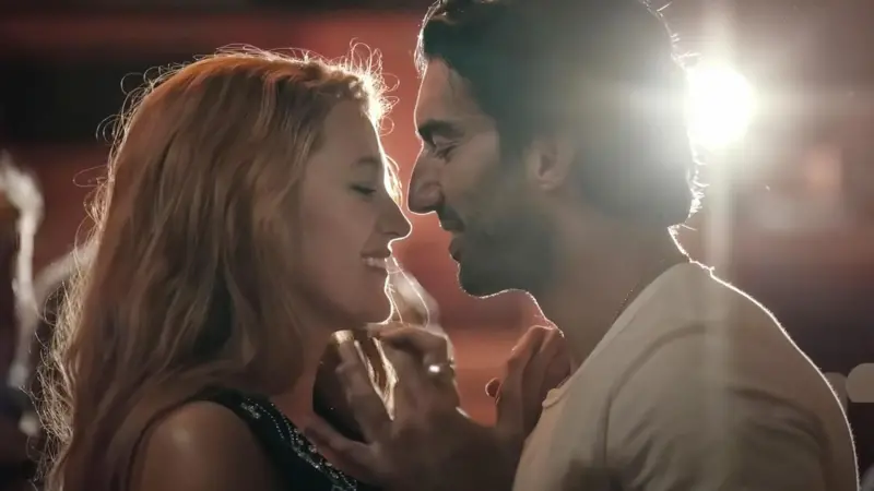 O que cena do bastidor de 'É assim que acaba' diz sobre polêmica entre Blake Lively e Justin Baldoni