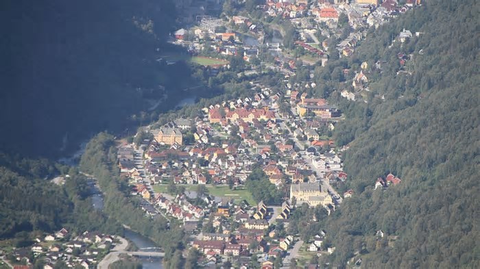 Conheça a cidade onde o sol desaparece por metade do ano