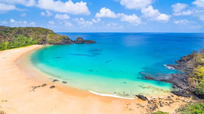 A praia mais bonita do mundo fica no Brasil e poucos conhecem