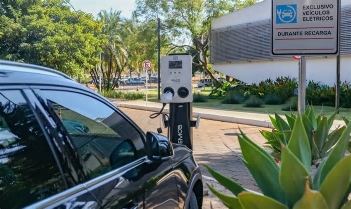 7 de cada 10 carros elétricos no Brasil são da BYD