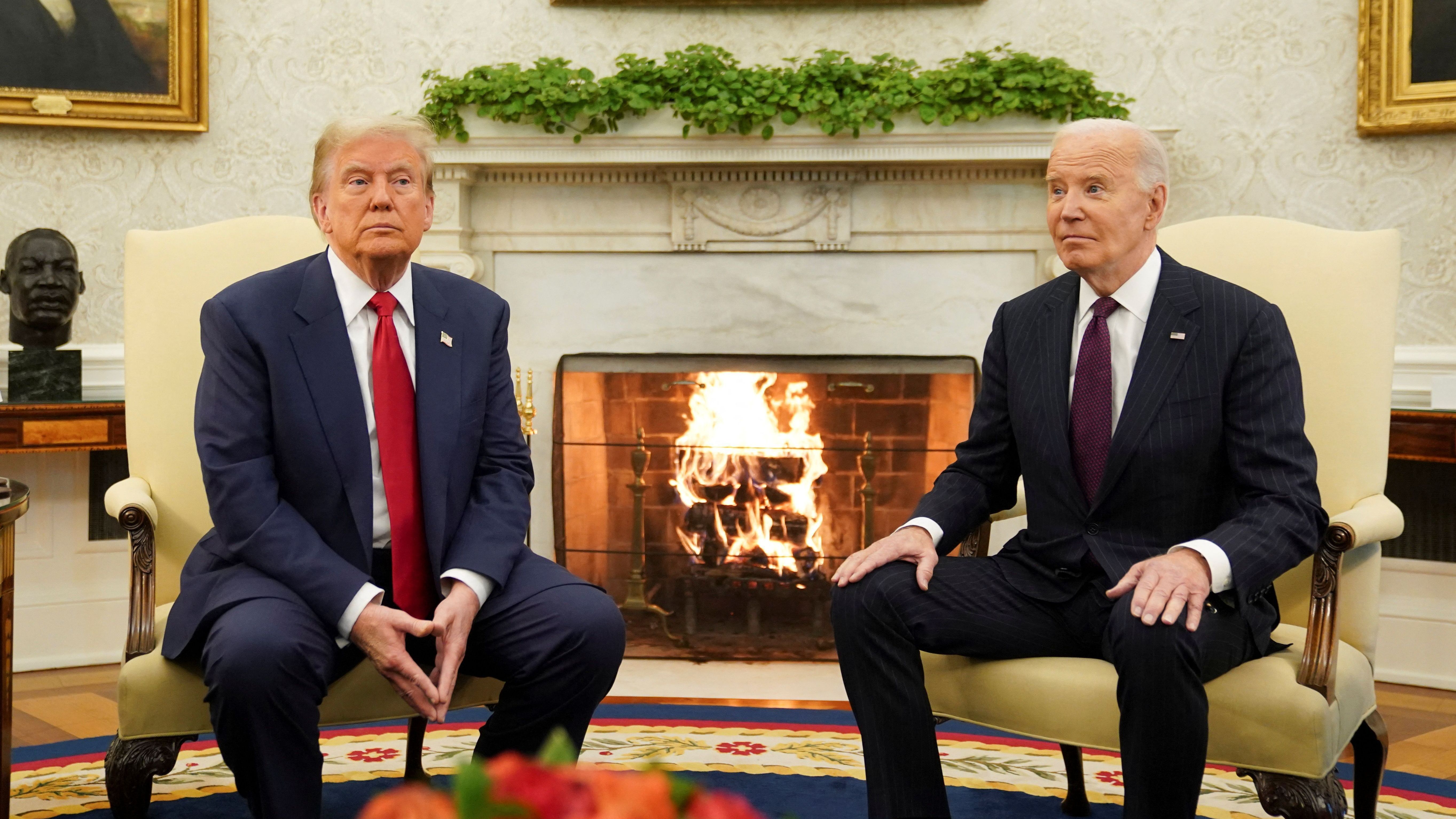 Trump assina ordem executiva pedindo revisão das políticas de controle de armas de Biden