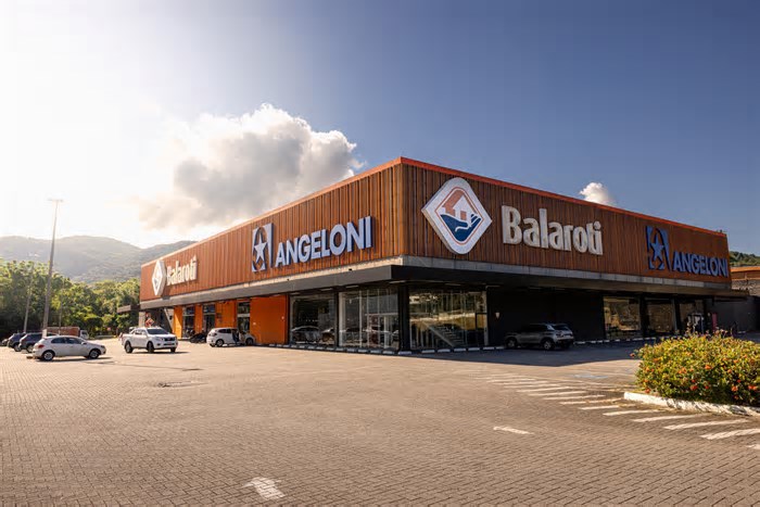 Blumenau ganha novo espaço de construção com Balaroti e boutique Kinta Acabamentos