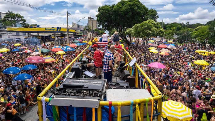 Primeiro dia oficial do pré-Carnaval de BH tem quase 30 blocos; veja a lista