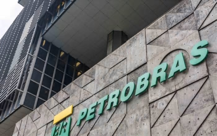 Petrobras vai contratar 1.780 funcionários em 2025 e um deles pode ser você! Estatal confirma mega contratação do processo seletivo de 2024