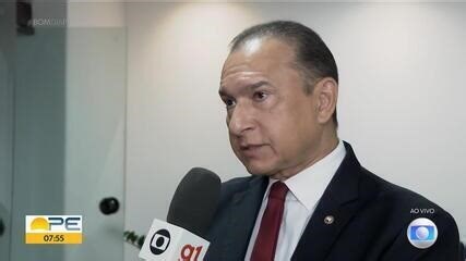 Justiça decreta prisão preventiva de 13 envolvidos em brigas de torcidas organizadas antes de jogo do Santa Cruz e Sport