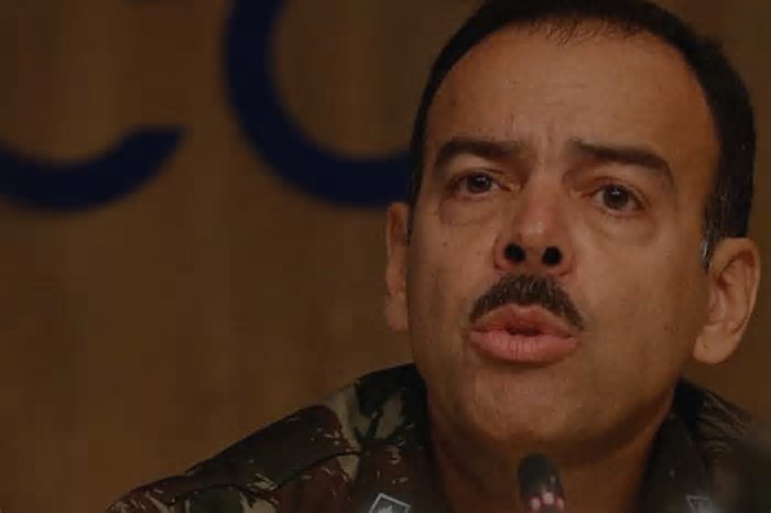 Recife recebe visita do chefe do Estado-Maior do Exército (EME)