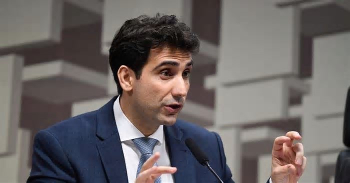 Brasil deve sofrer menos que outros países com tarifas, diz Galípolo