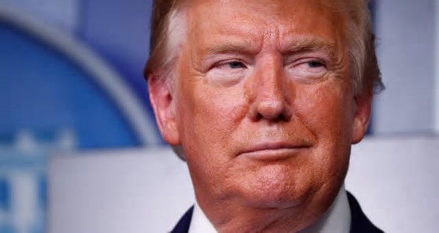 Official Trump (TRUMP) salta 46% após listagem em corretora sul-coreana