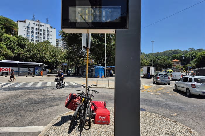 Escolas do RJ podem ter redução de horário por falta de ar-condicionado em meio a calor extremo
