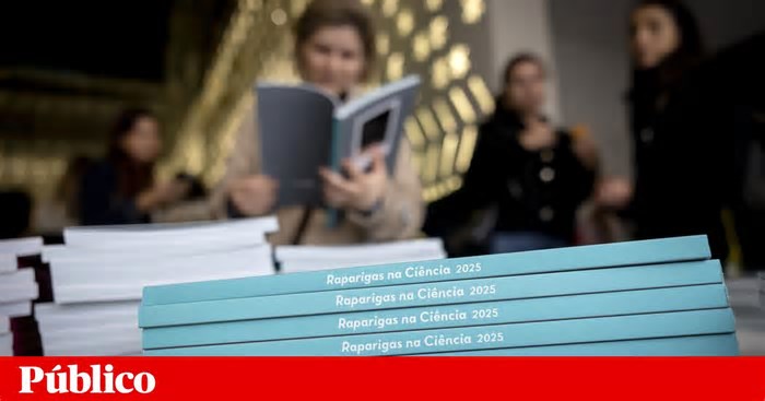 Lançado livro com 107 testemunhos de raparigas que vêem na ciência o futuro