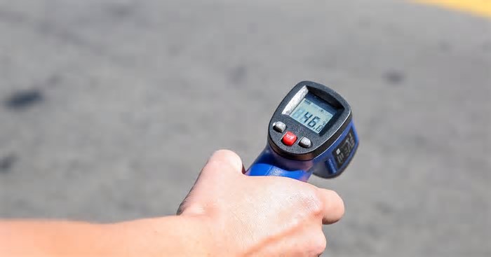 Dos 28ºC aos 47ºC: como a falta de árvores e o asfalto aumentam a sensação térmica em Caxias do Sul