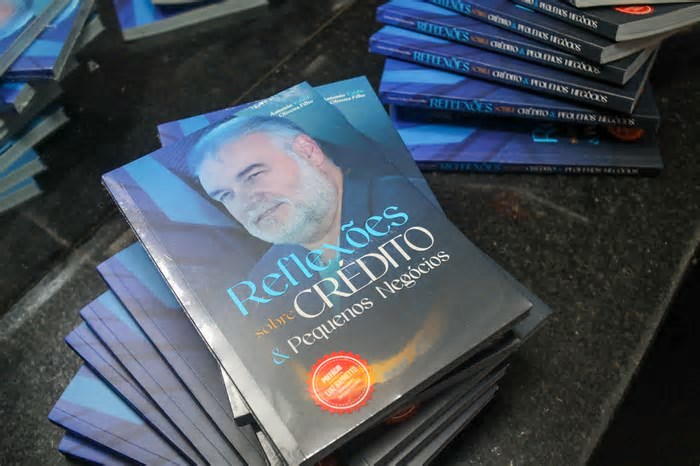 Valdir Oliveira lança livro sobre crédito e pequeno negócios