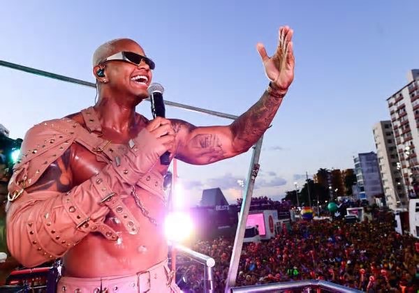 Léo Santana divulga agenda da folia com 16 shows em 4 estados; veja datas