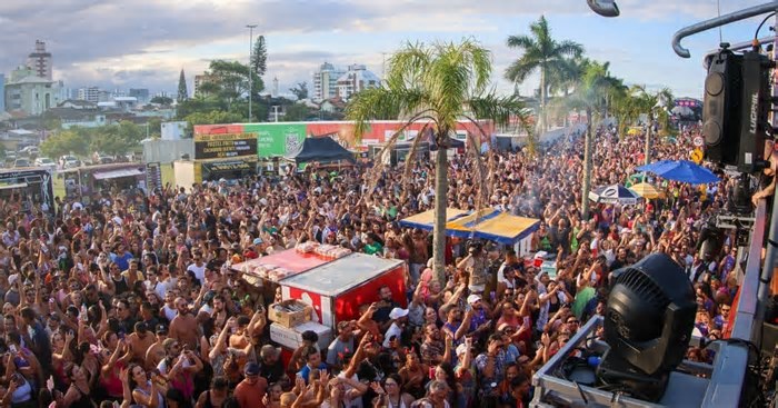 Carnaval de Florianópolis terá palco 360º e 11 arenas espalhadas pela cidade; veja detalhes