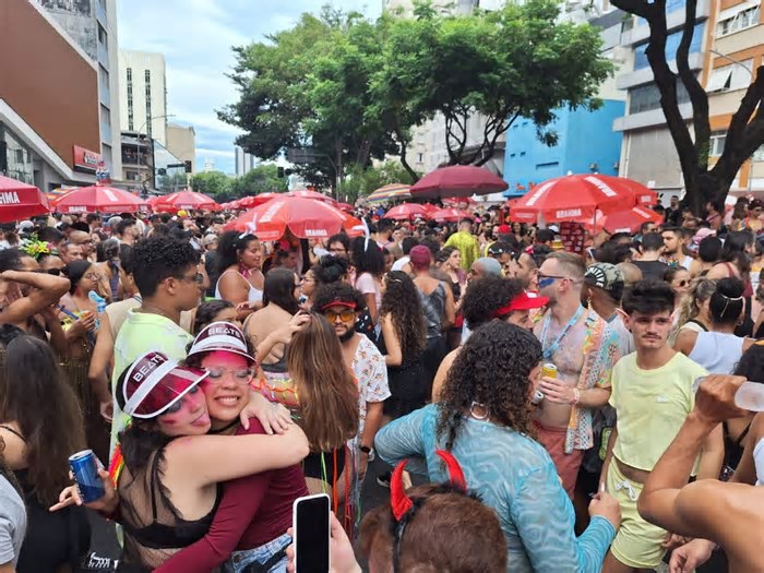 Carnaval de SP: veja quais blocos agitam a capital neste domingo