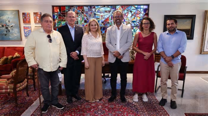 Elmano visita obras do Complexo Cultural Yolanda e Edson Queiroz